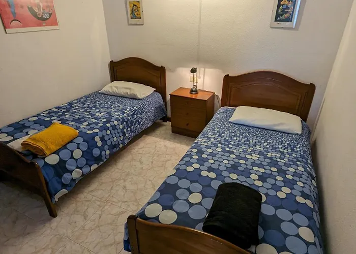 La Casa Del Sol, Abades
